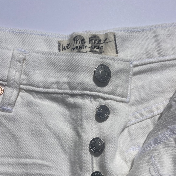 Free People, White We The Free Jean Shorts - Size 28 - Picture 3 of 4